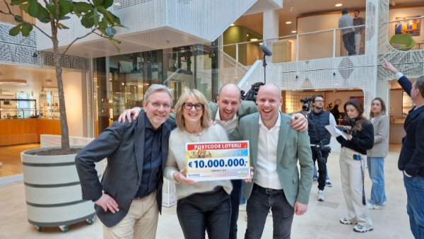 cheque 10 miljoen euro voor kidnie